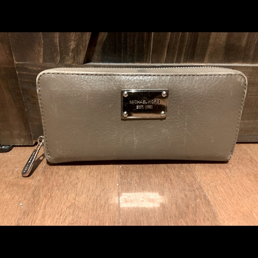 MK original wallet beige leather